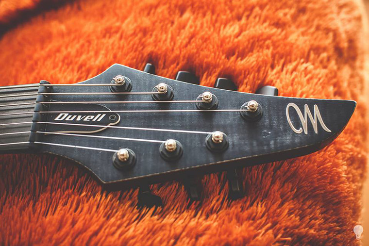 Mayones Duvell headstock Mayones Duvell headstock